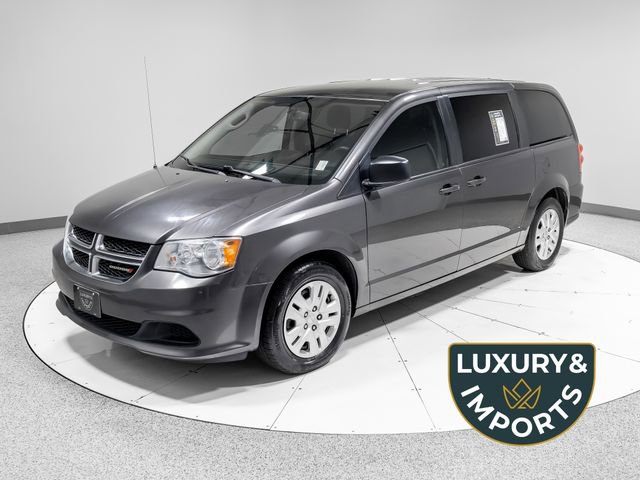 Used 2018 Dodge Grand Caravan SE w/ UConnect Hands-Free Group