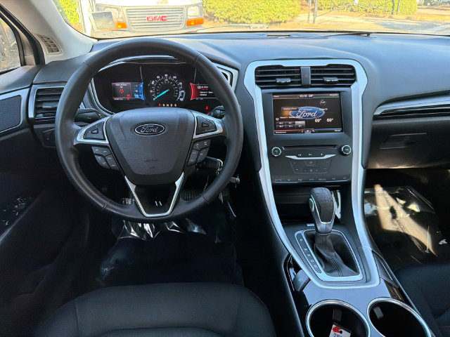 Used 2014 Ford Fusion SE FWD image 20