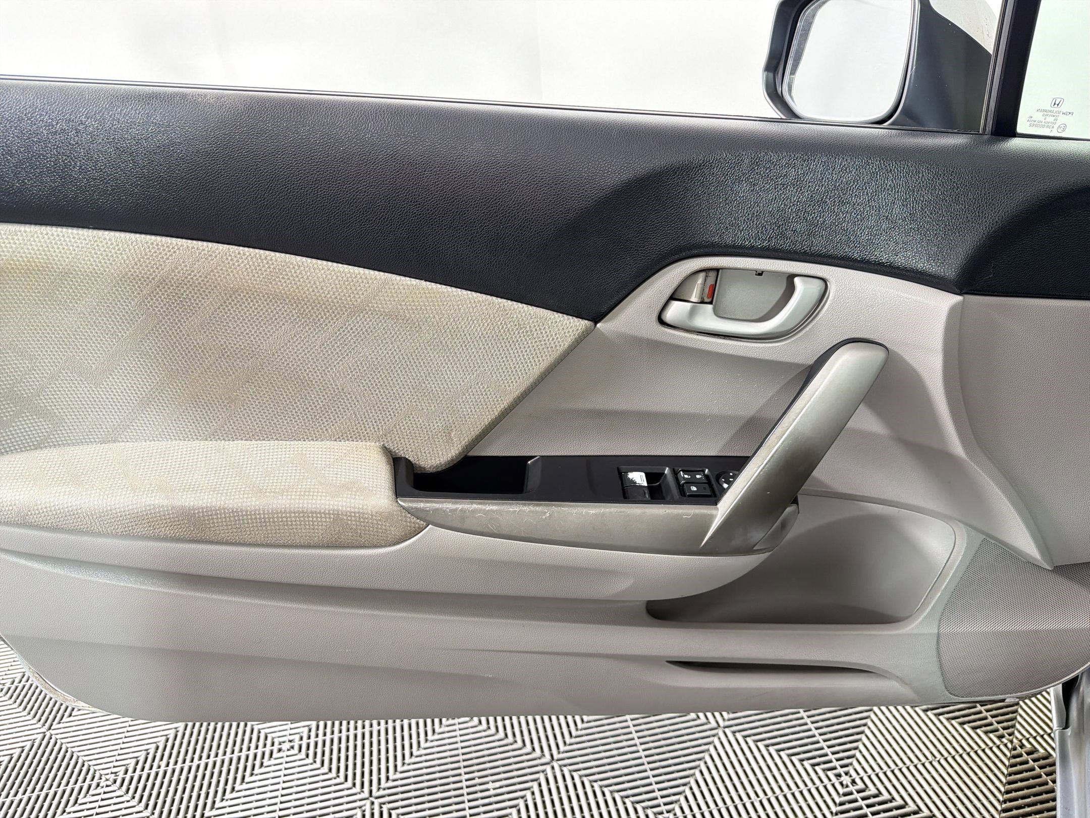 Used 2013 Honda Civic LX image 12