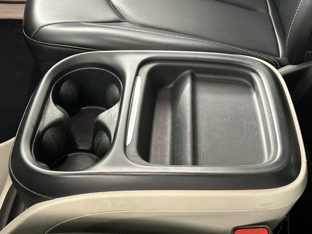 Used 2021 Chrysler Voyager Lxi FWD image 20