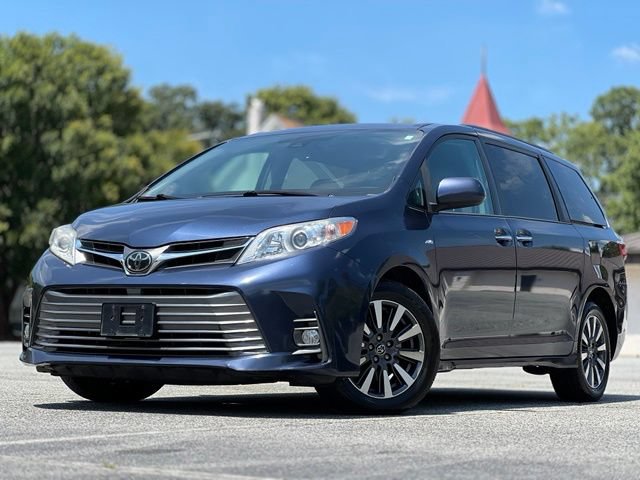 Used 2018 Toyota Sienna XLE w/ XLE Navigation Package