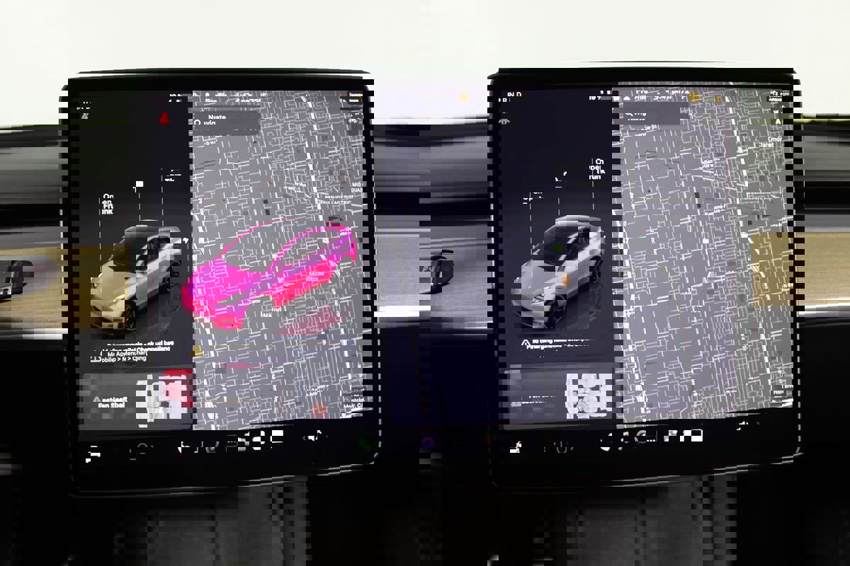 Used 2022 Tesla Model Y Performance image 12