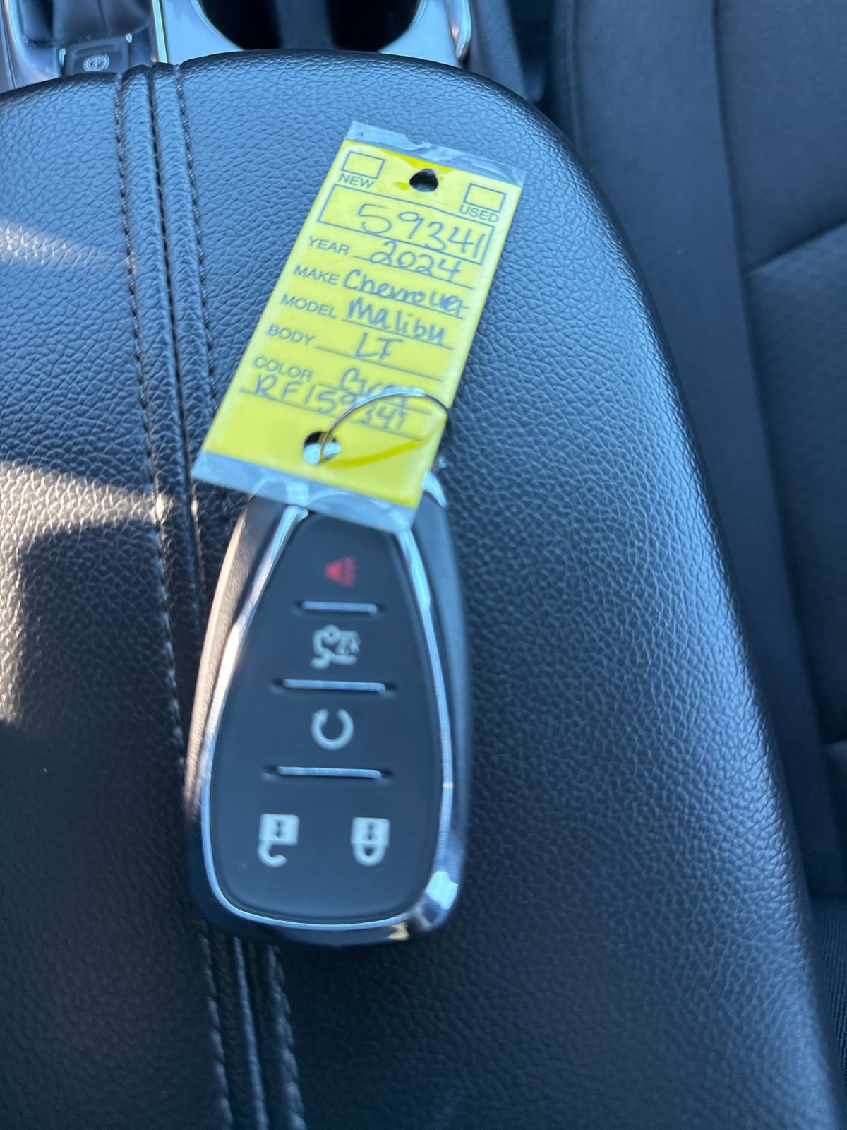 Used 2024 Chevrolet Malibu LT image 2