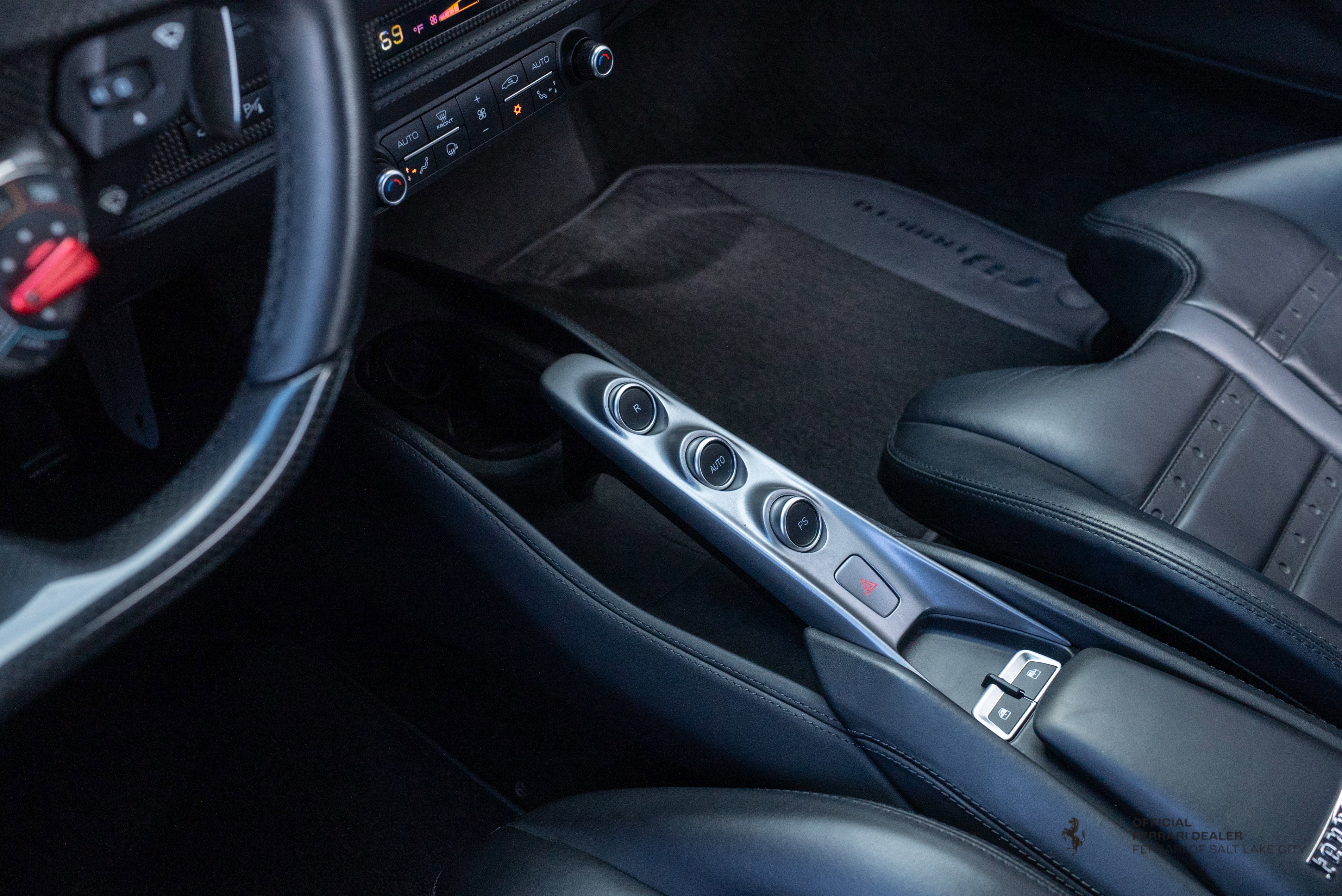 Used 2020 Ferrari F8 Tributo image 17