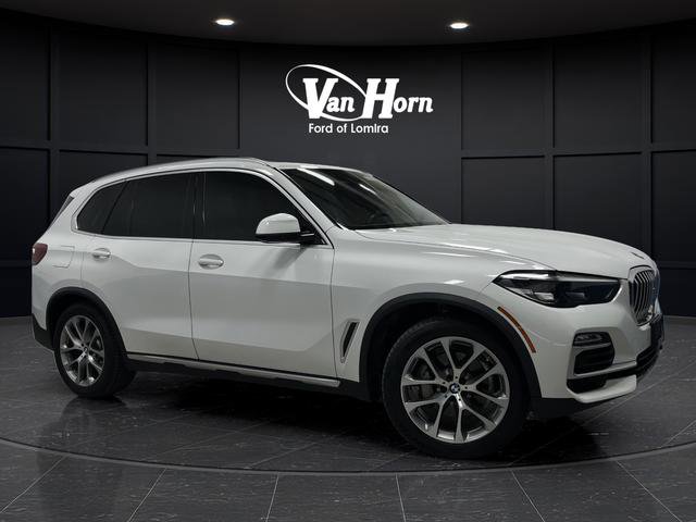 Used 2019 BMW X5 xDrive40i w/ Premium Package 2 image 1