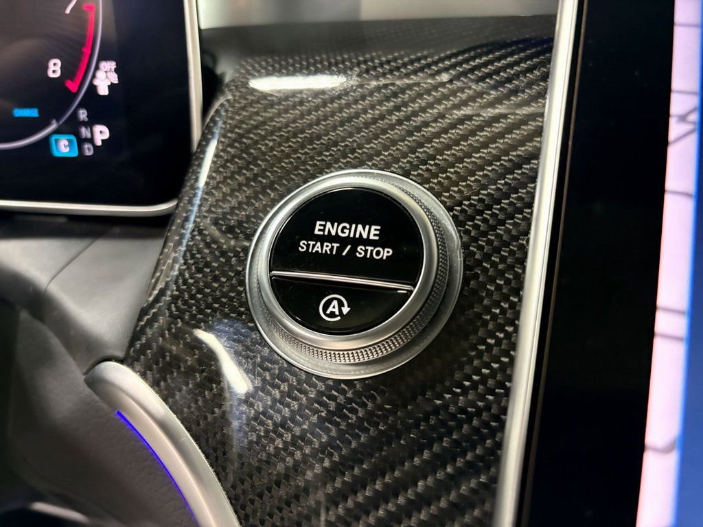 Used 2024 Mercedes-Benz GLC 43 AMG 4MATIC w/ Driver Assistance Package image 17