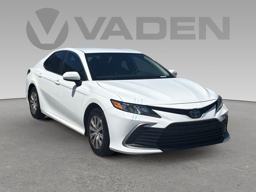 Used 2023 Toyota Camry LE FWD image 1