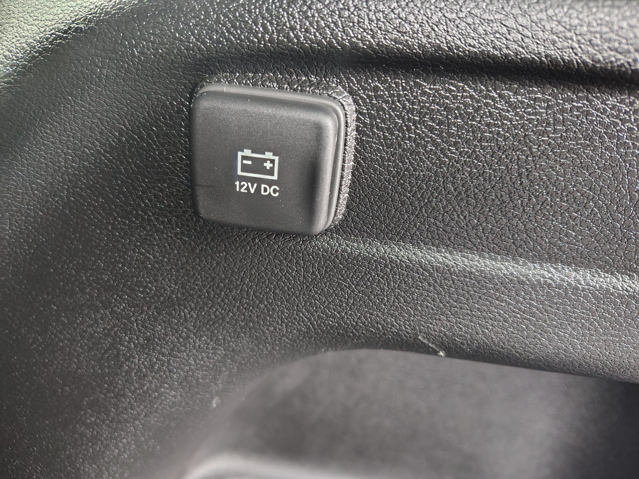 Certified 2024 Jeep Grand Cherokee L Altitude AWD/4WD image 11