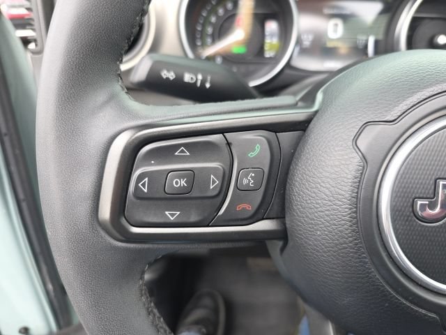 Used 2023 Jeep Wrangler Unlimited w/ Sun & Screen Package AWD/4WD image 20