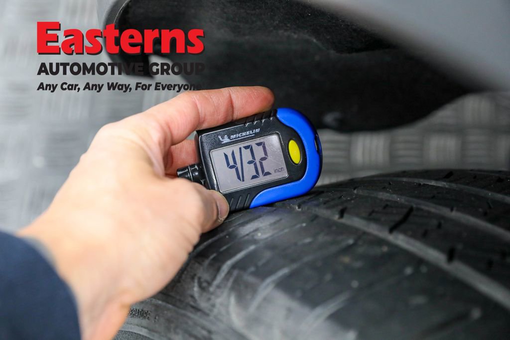 Used 2022 Ford Explorer XLT image 29