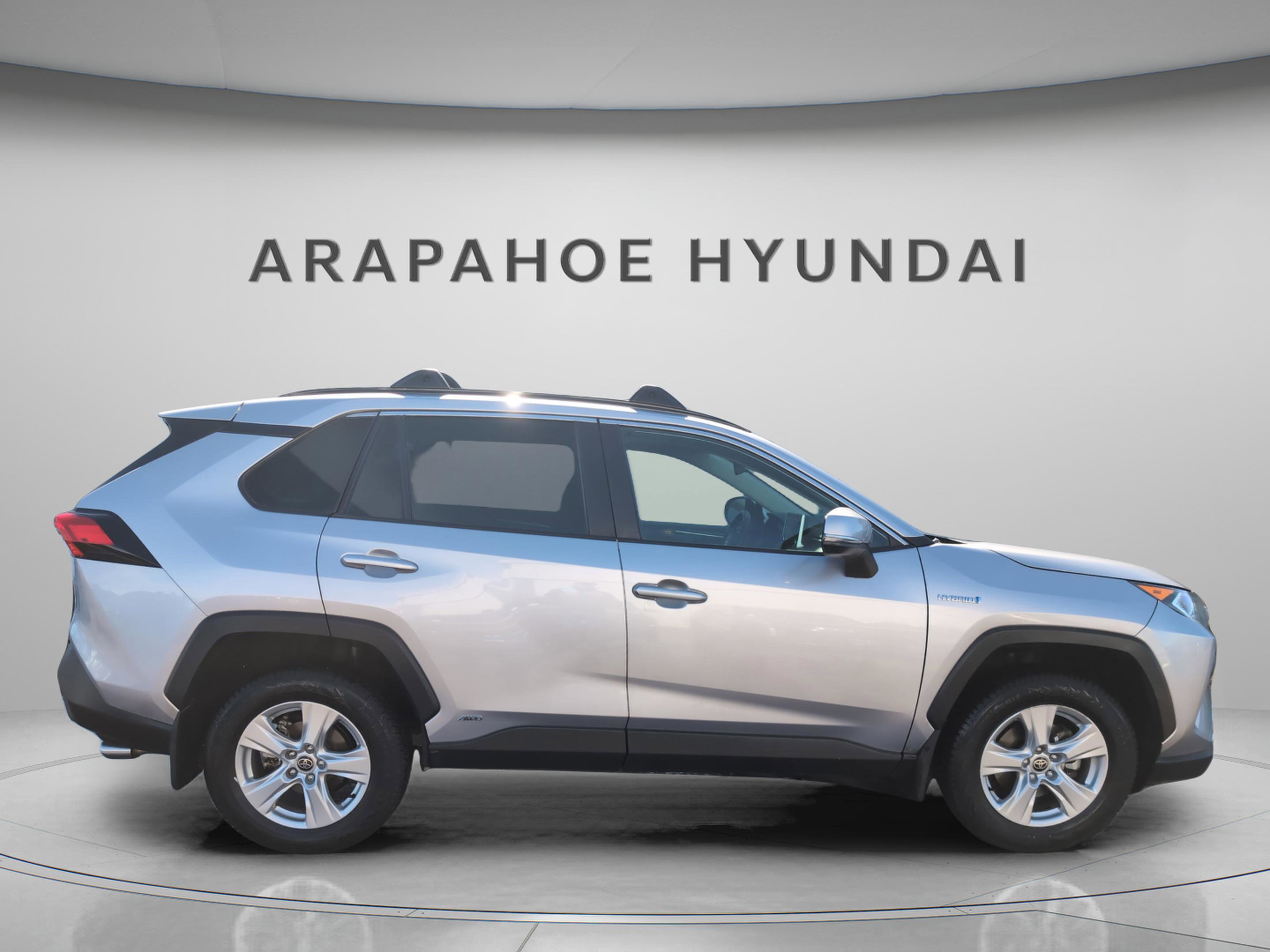 Used 2021 Toyota RAV4 XLE w/ Convenience Package AWD/4WD image 6