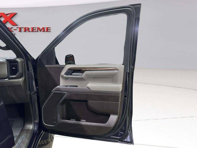 Used 2024 Chevrolet Silverado 1500 LT AWD/4WD image 42