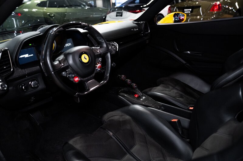 Used 2010 Ferrari 458 Italia Coupe RWD image 13