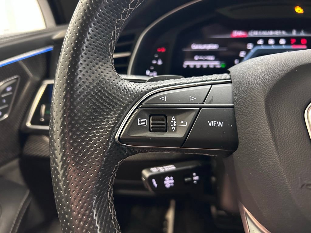 Used 2022 Audi SQ7 Prestige AWD/4WD image 13