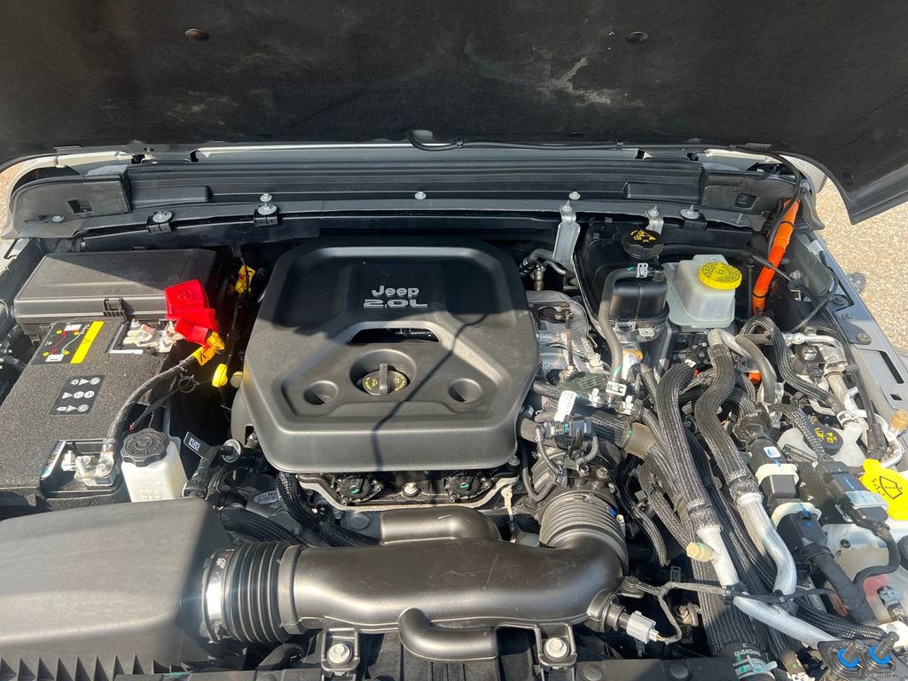 Used 2022 Jeep Wrangler Unlimited Sahara image 24