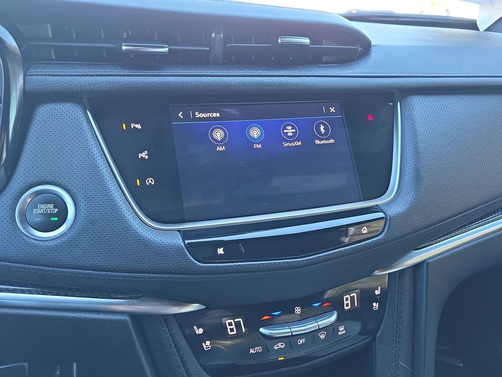 Certified 2023 Cadillac XT5 Sportv w/ Technology Package image 13