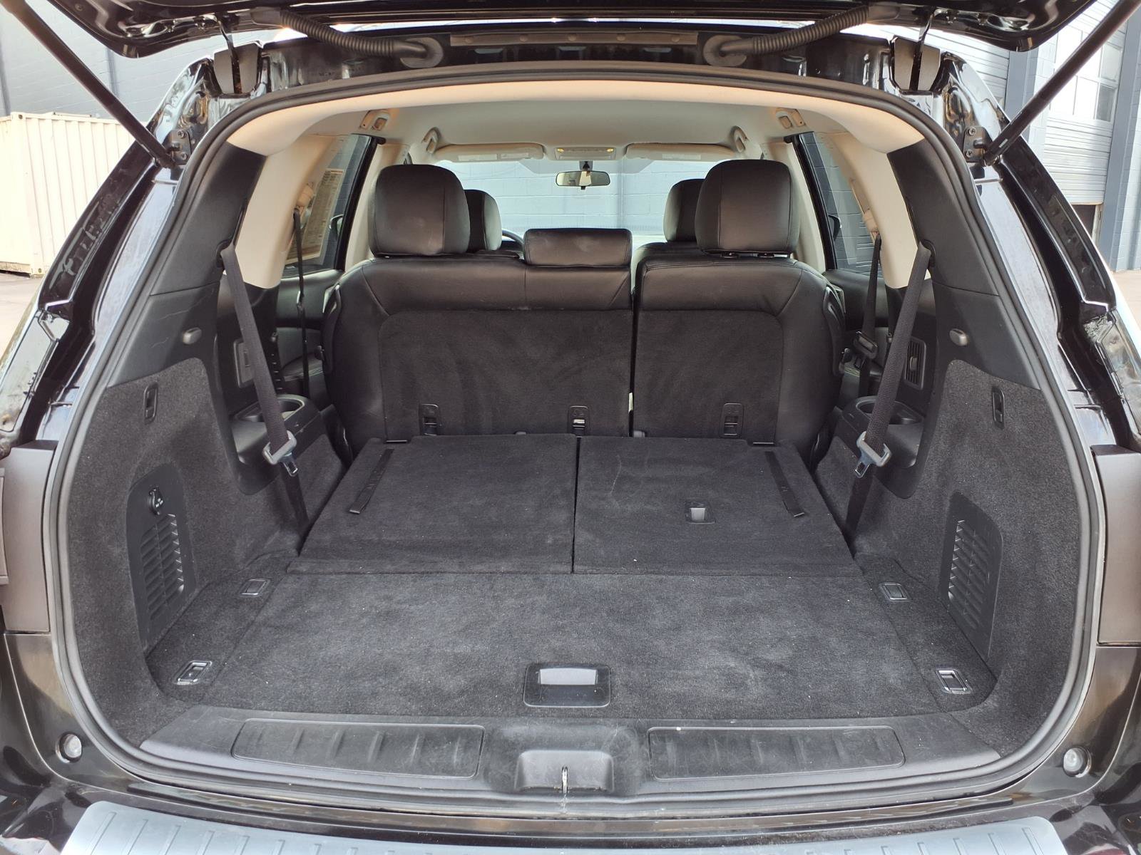 Used 2020 Nissan Pathfinder S image 25