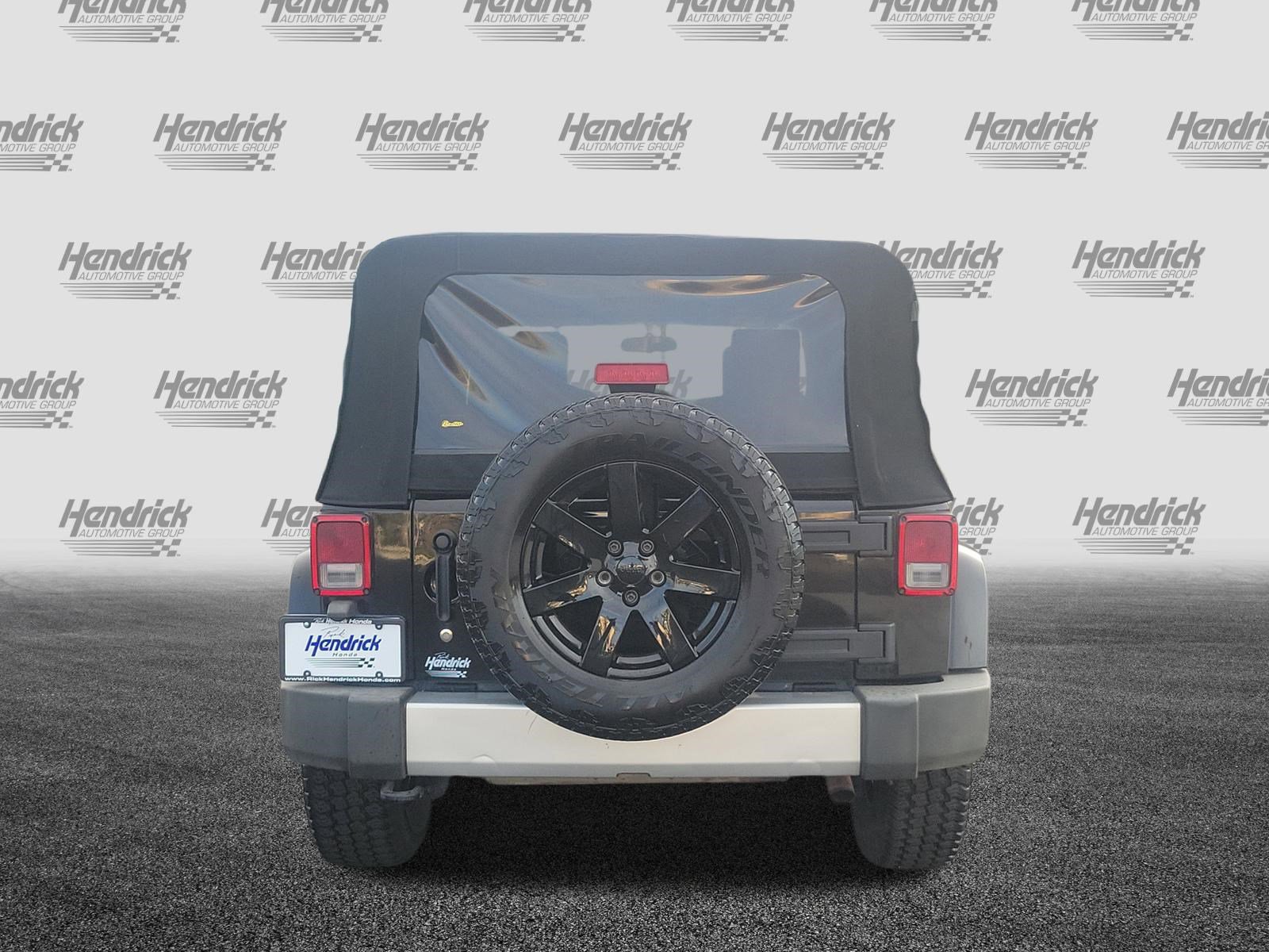 Used 2009 Jeep Wrangler Unlimited Sahara w/ Dual Top Group image 6