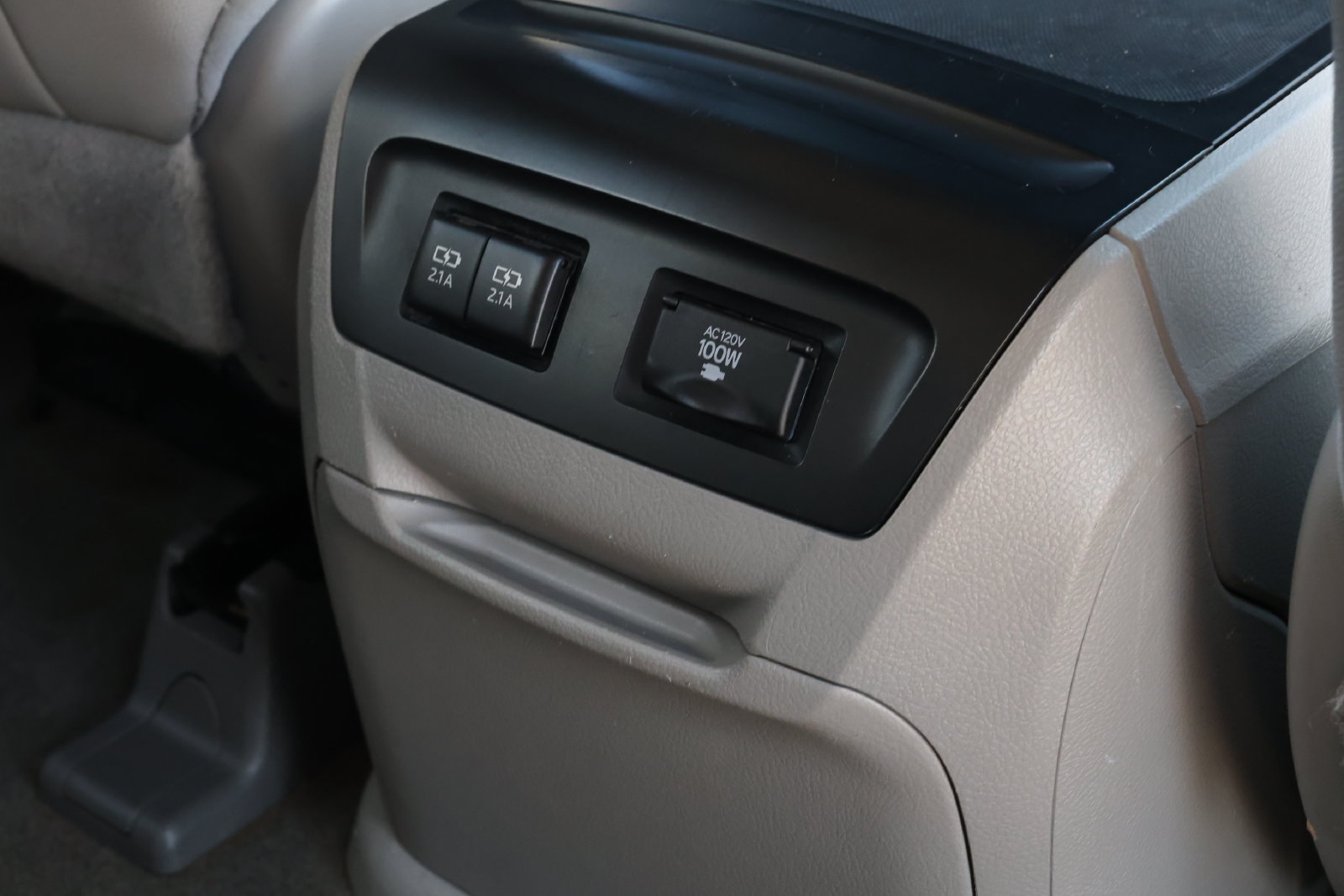 Used 2019 Toyota Sienna XLE FWD image 34