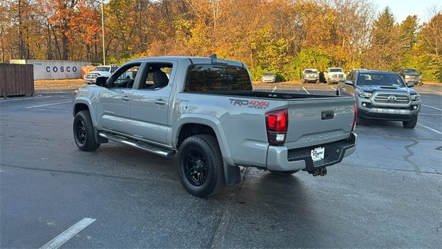 Used 2018 Toyota Tacoma TRD Sport image 7