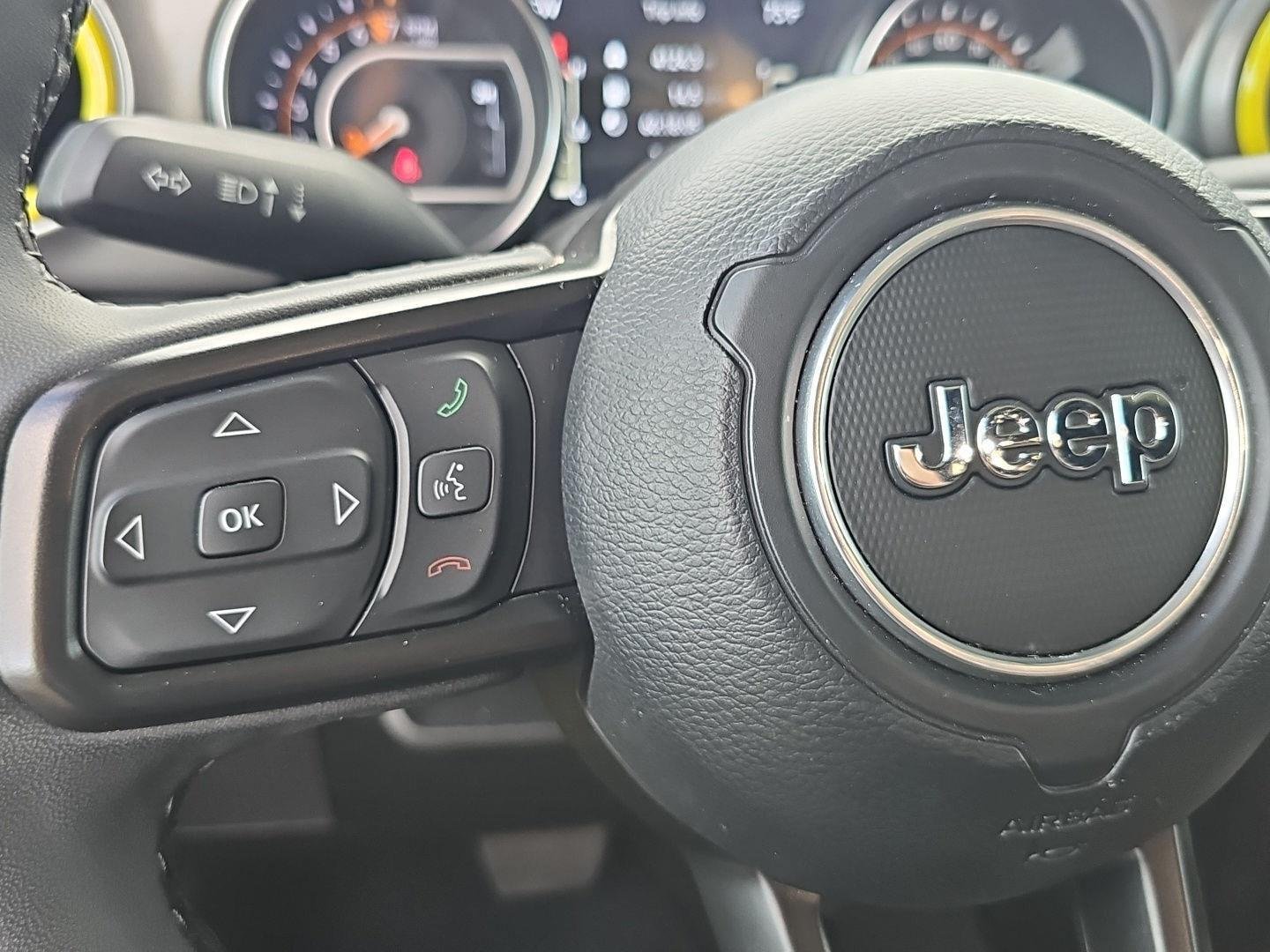 Used 2023 Jeep Gladiator Sport AWD/4WD image 25