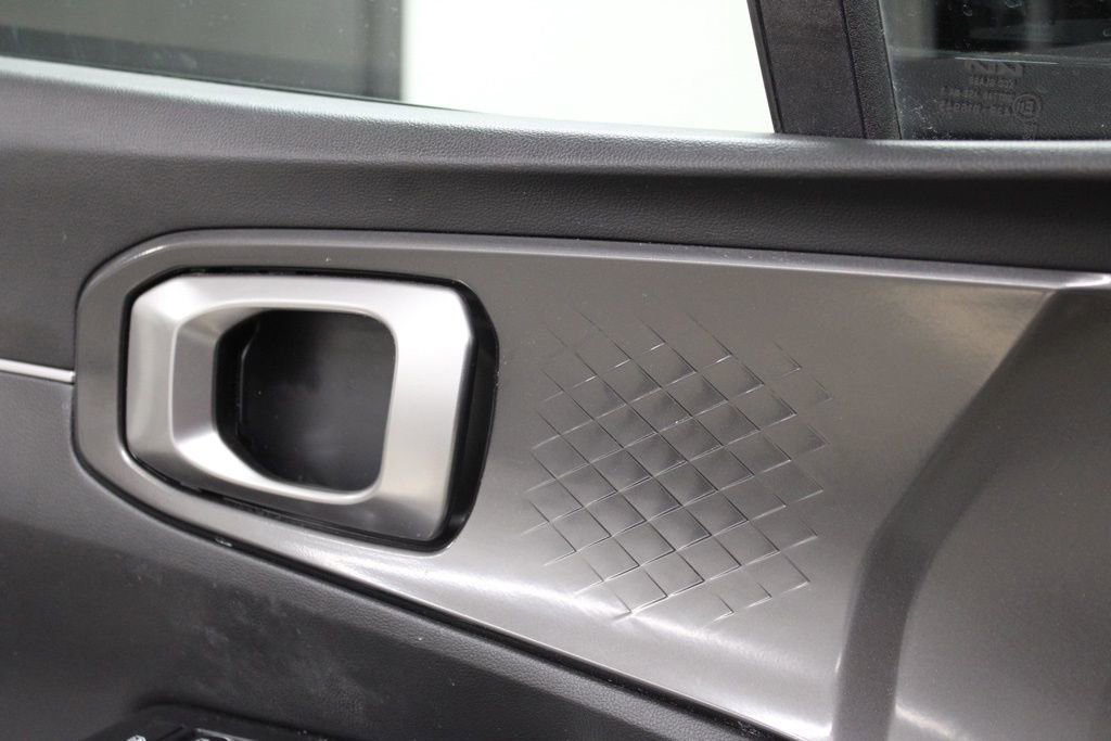 Used 2023 Kia Sorento S w/ Panoramic Sunroof Package FWD image 19