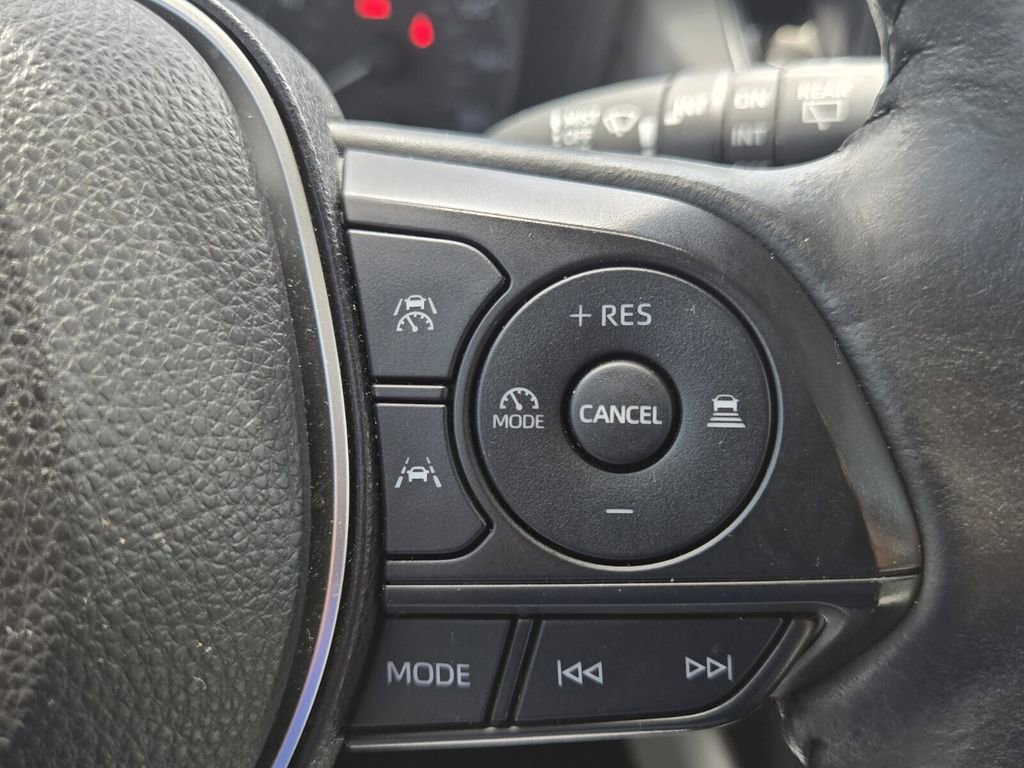 Used 2023 Toyota Corolla Cross LE FWD image 26