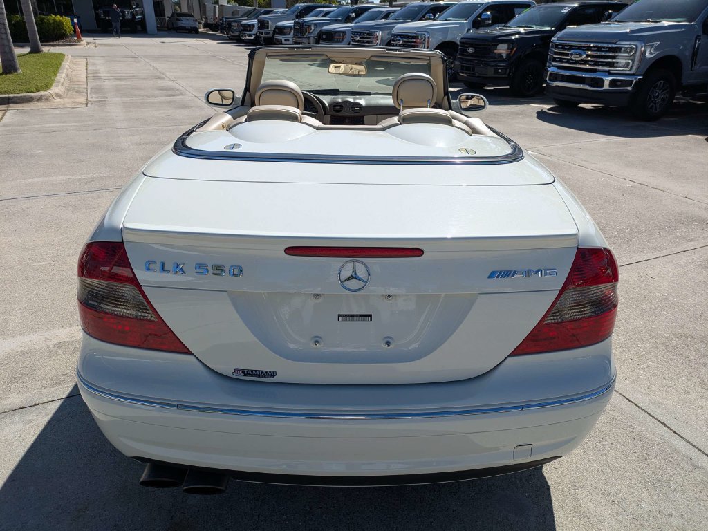 Used 2009 Mercedes-Benz CLK 550 Cabriolet w/ Premium II Pkg image 5