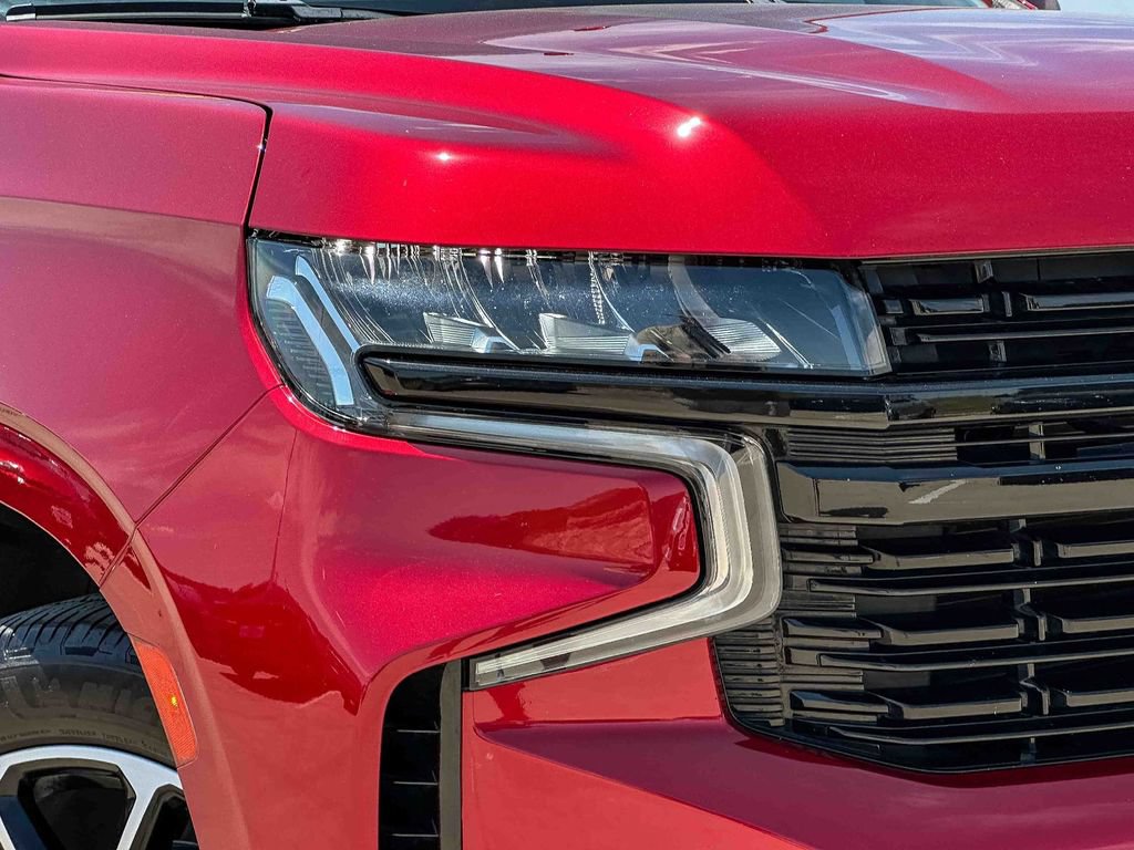 Used 2023 Chevrolet Suburban RST w/ Luxury Package AWD/4WD image 10