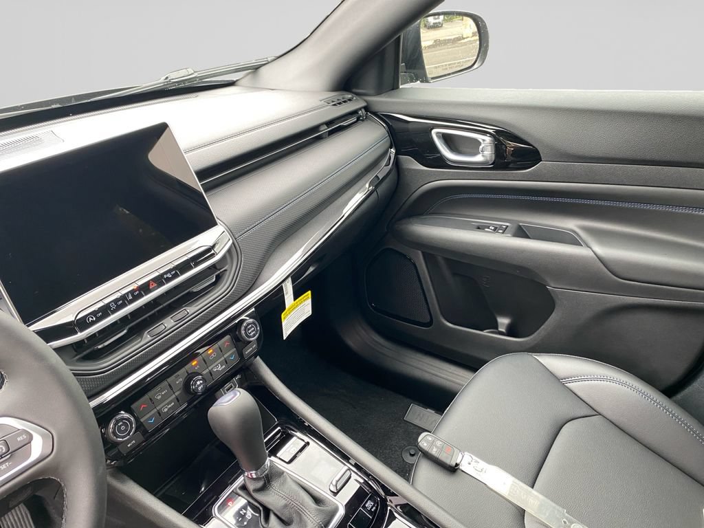 New 2026 Jeep Compass Limited AWD/4WD image 30
