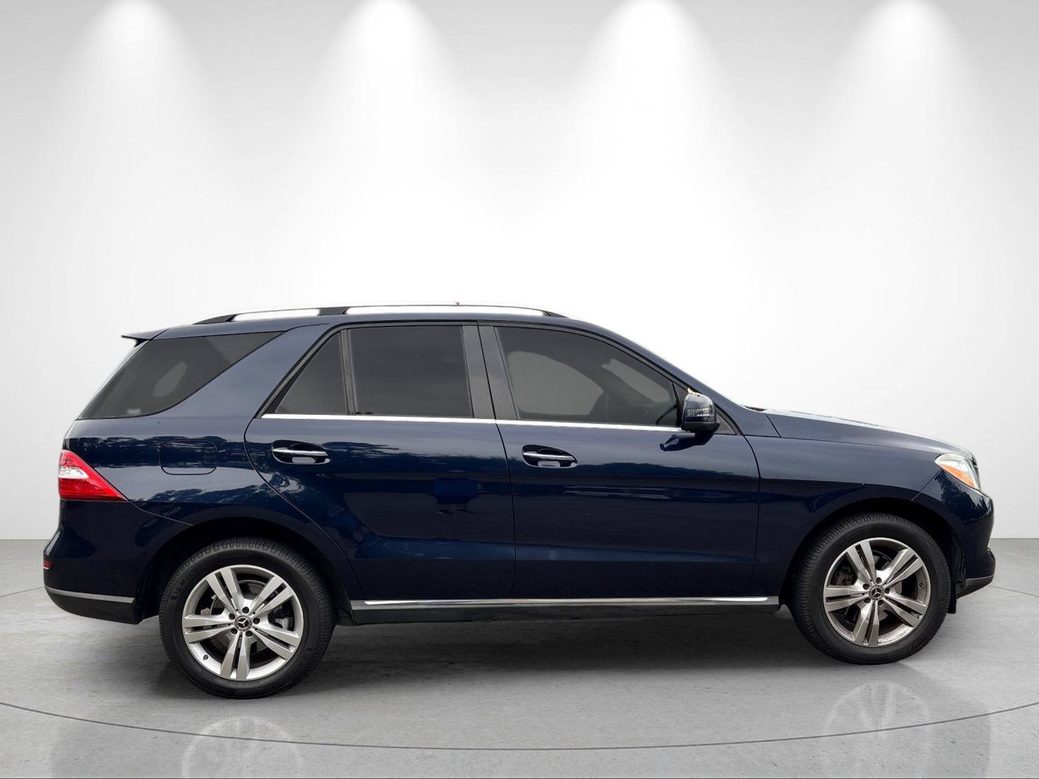 Used 2015 Mercedes-Benz ML 350 2WD image 5