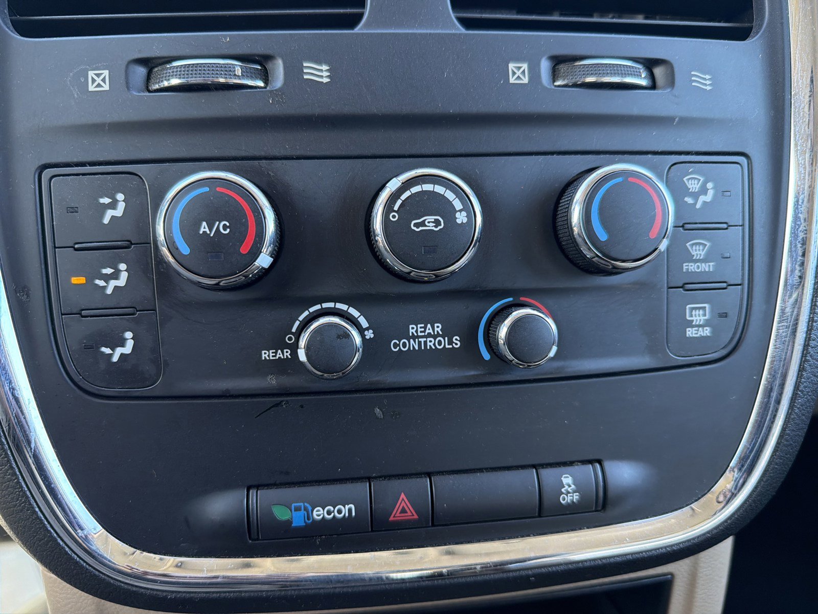 Used 2016 Dodge Grand Caravan SE w/ Quick Order Package 29E SE image 21