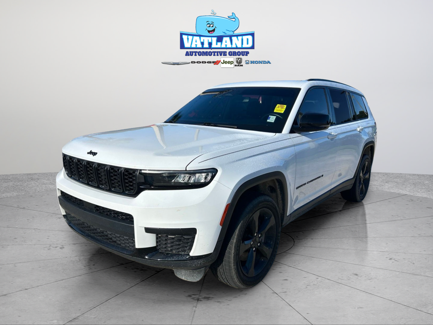 Used 2022 Jeep Grand Cherokee L Laredo RWD image 20