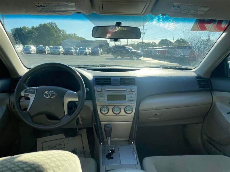 Used 2009 Toyota Camry LE FWD image 11