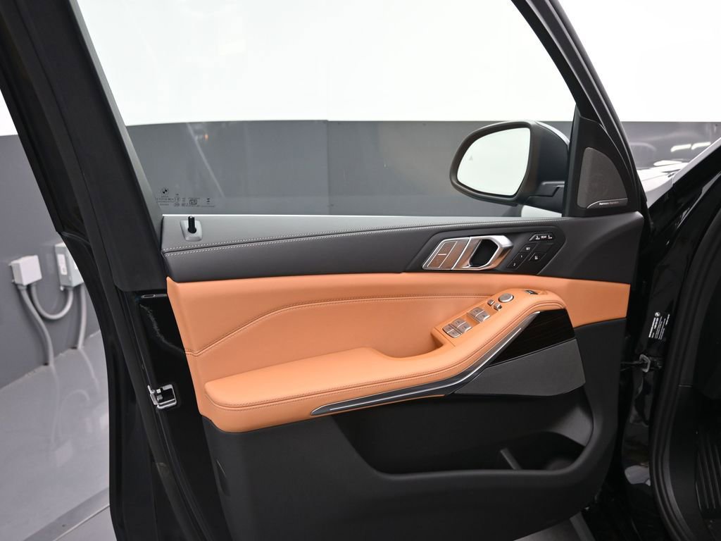 New 2026 BMW X7 xDrive40i AWD/4WD image 5