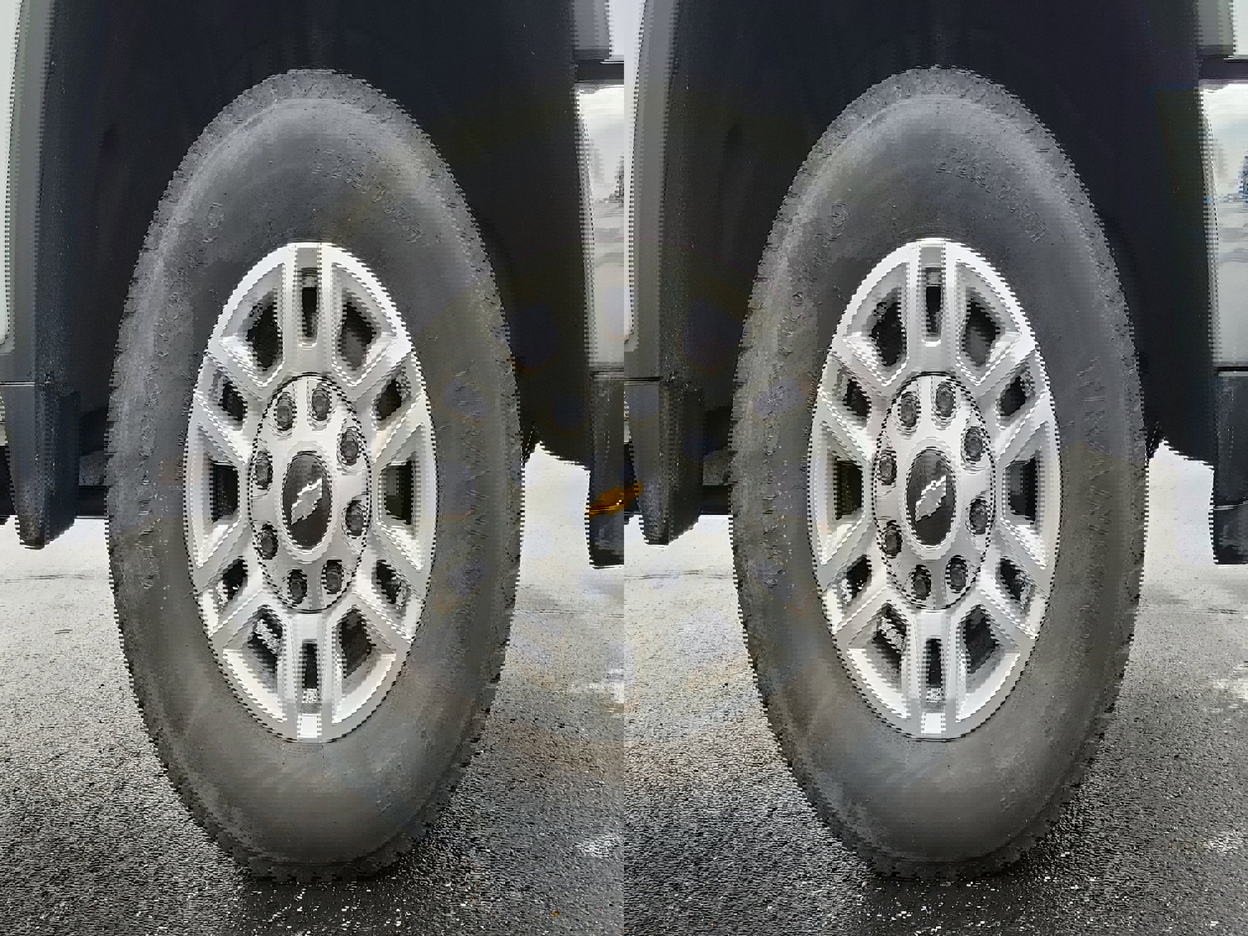 Used 2025 Chevrolet Silverado 2500 LT w/ Safety Package image 5