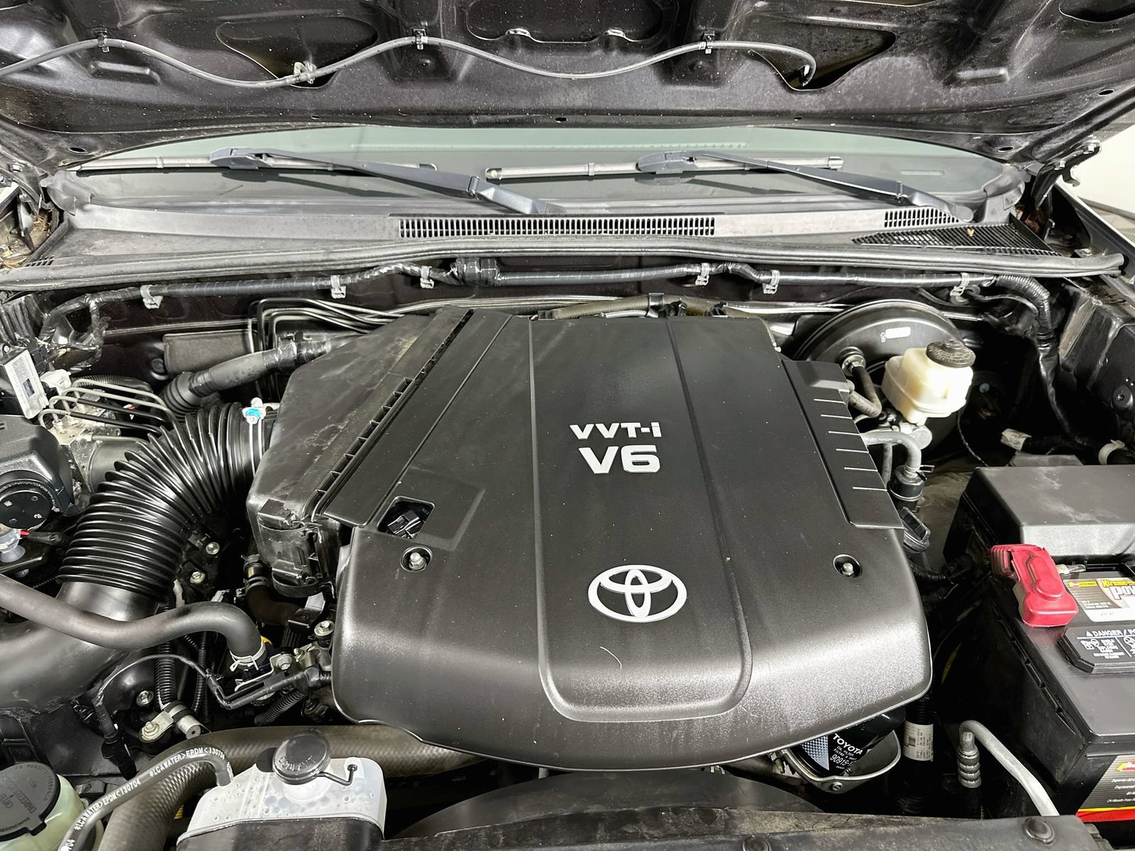 Used 2014 Toyota Tacoma PreRunner w/ SR5 Package RWD image 28