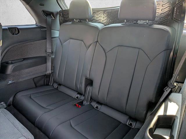 New 2026 Audi SQ7 Prestige image 18