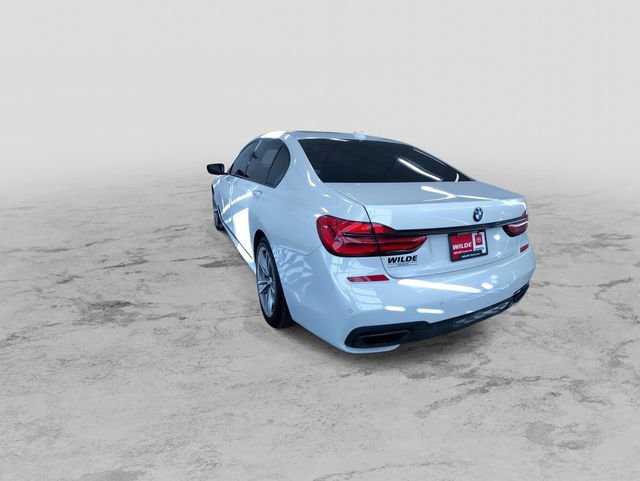 Used 2016 BMW 750i xDrive image 8