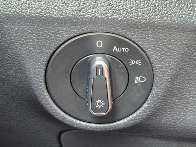 Used 2023 Volkswagen Jetta SEL image 29