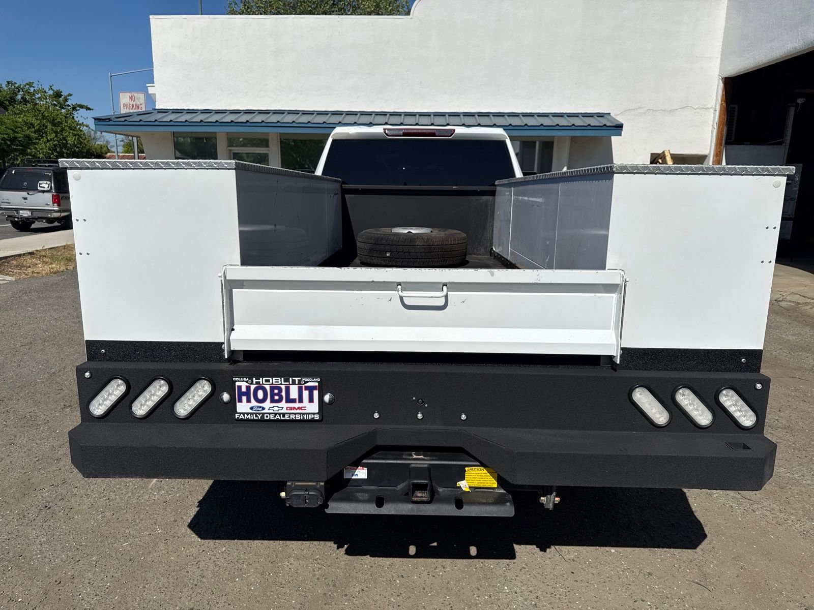 Used 2024 Chevrolet Silverado 3500 LT w/ Convenience Package image 4