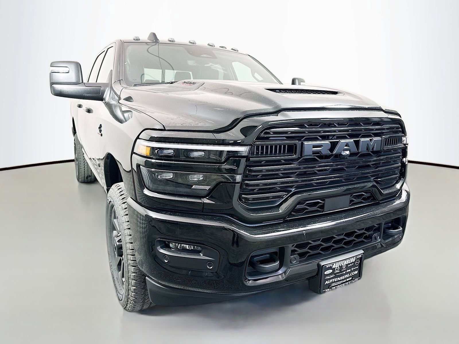 New 2026 RAM 2500 Laramie AWD/4WD image 1