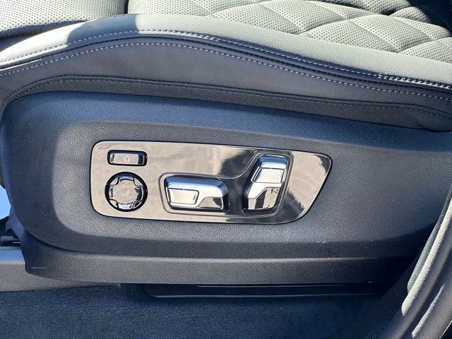 New 2026 BMW X5 xDrive50e w/ Climate Comfort Package image 35