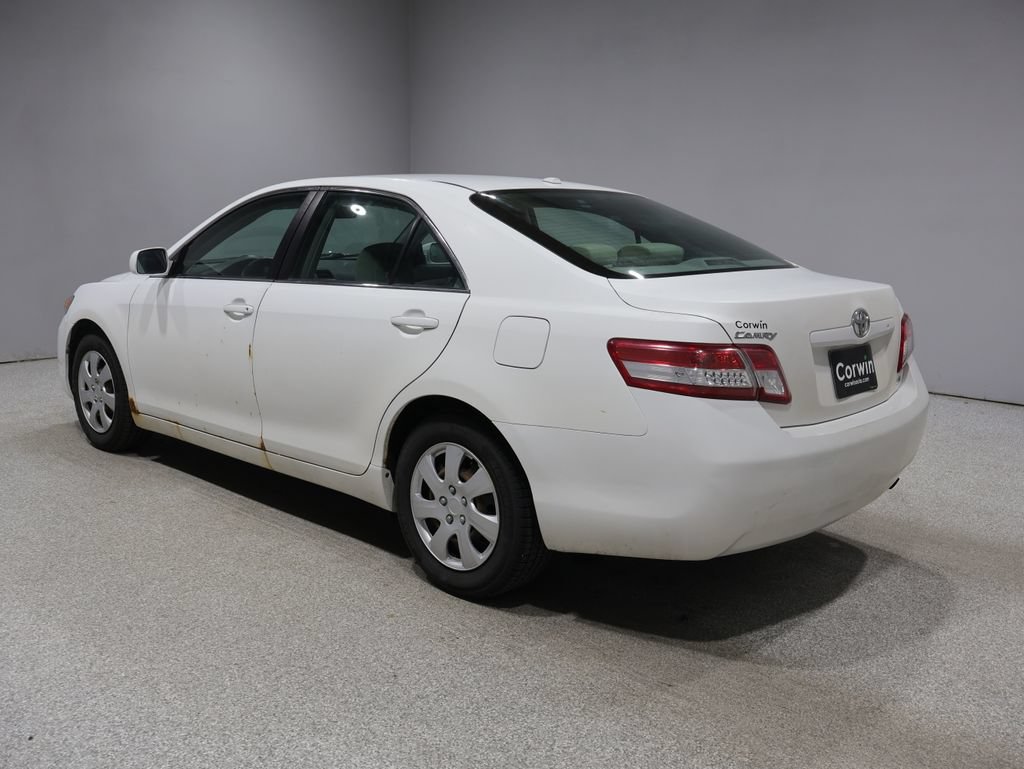 Used 2011 Toyota Camry LE w/ Fleet Convenience Pkg FWD image 4