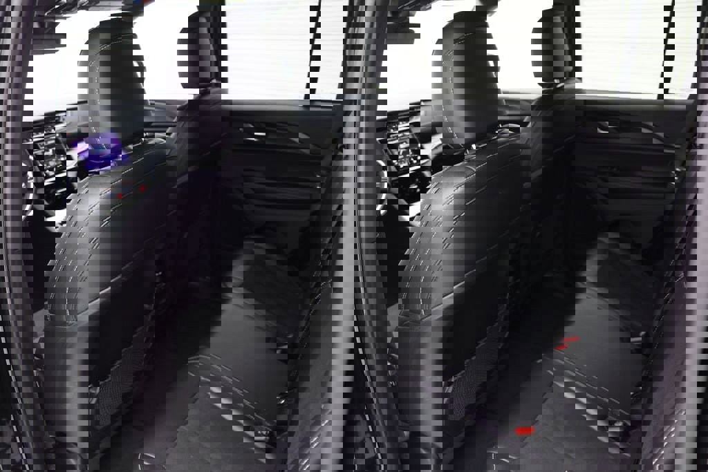 Used 2025 Jeep Grand Cherokee Altitude AWD/4WD image 10