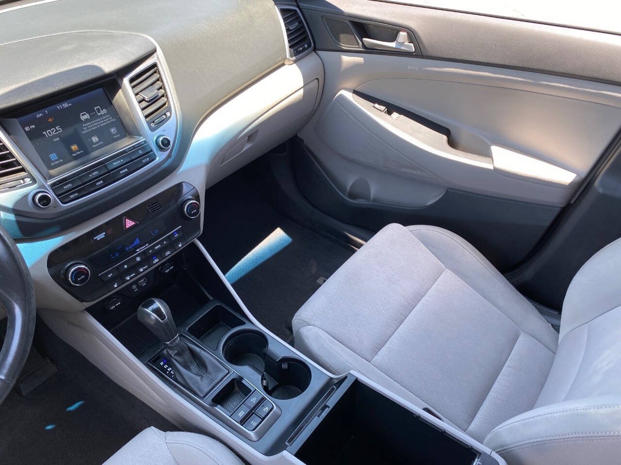 Used 2018 Hyundai Tucson Value AWD/4WD image 20