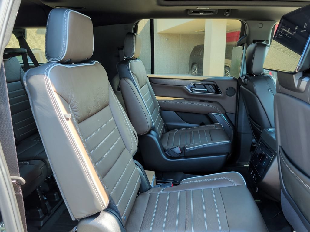 New 2026 GMC Yukon XL Denali Ultimate AWD/4WD image 40