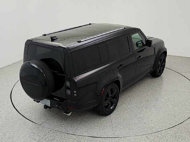 New 2026 Land Rover Defender 130 V8 AWD/4WD image 23