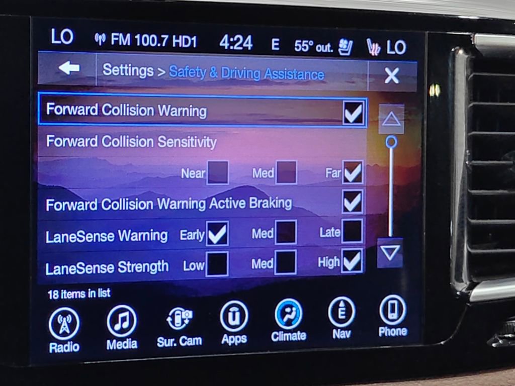 Used 2017 Chrysler Pacifica Limited FWD image 69