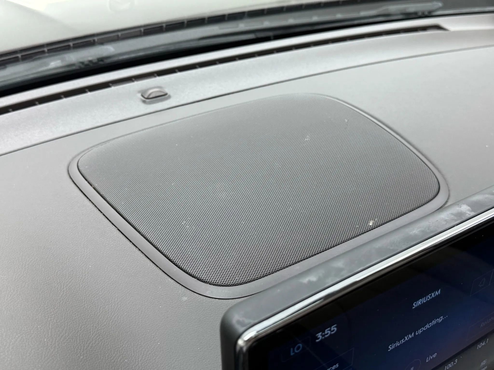 Used 2021 Lincoln Nautilus Reserve w/ Class II Trailer Tow Package image 32